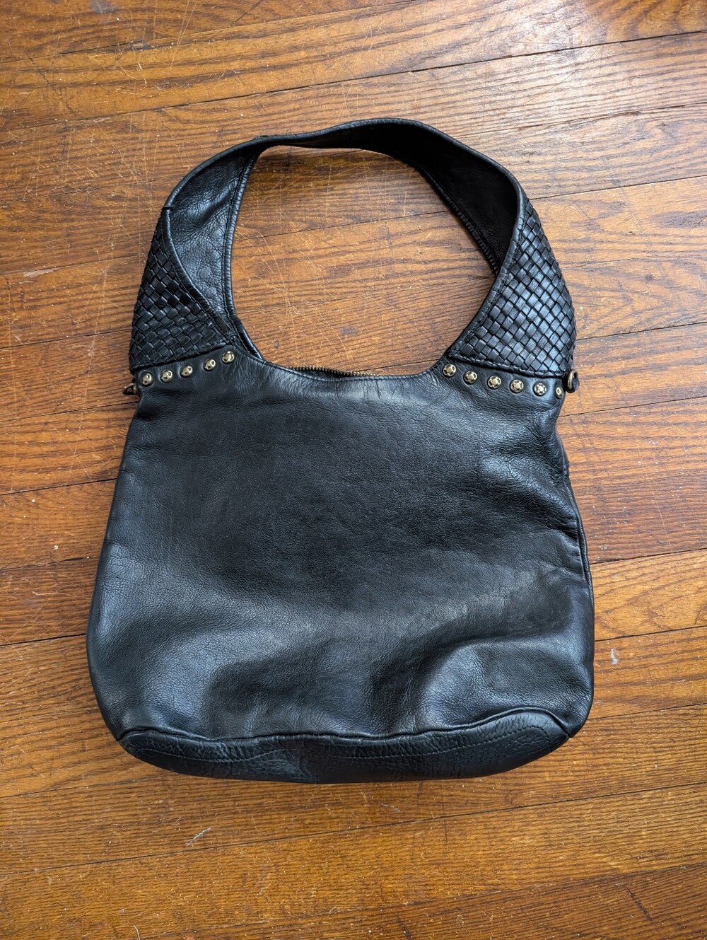 Vilenca Holland Black Leather And Brass Purse
